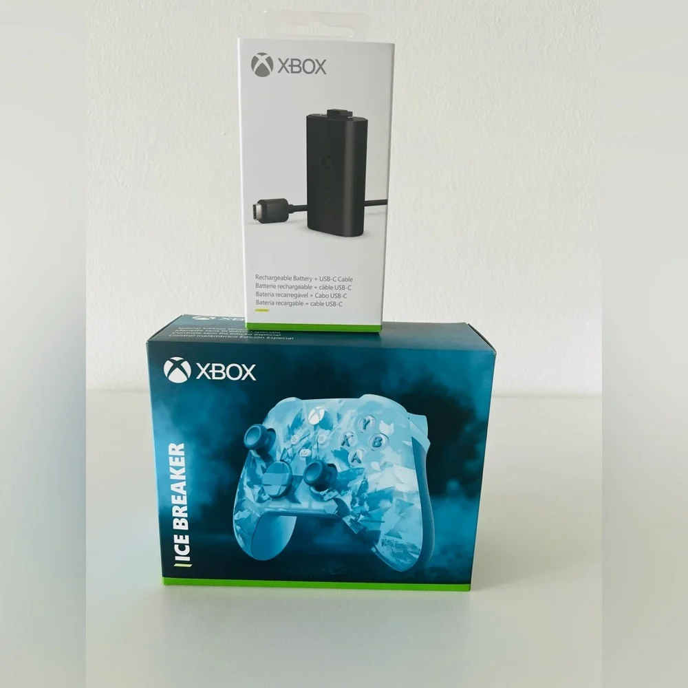 Xbox Bundle: Ice Breaker Wireless Controller + Original Battery and USB-C Cable